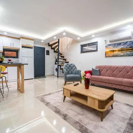 Kaskalkan Honeymoon With Seaview Hotel